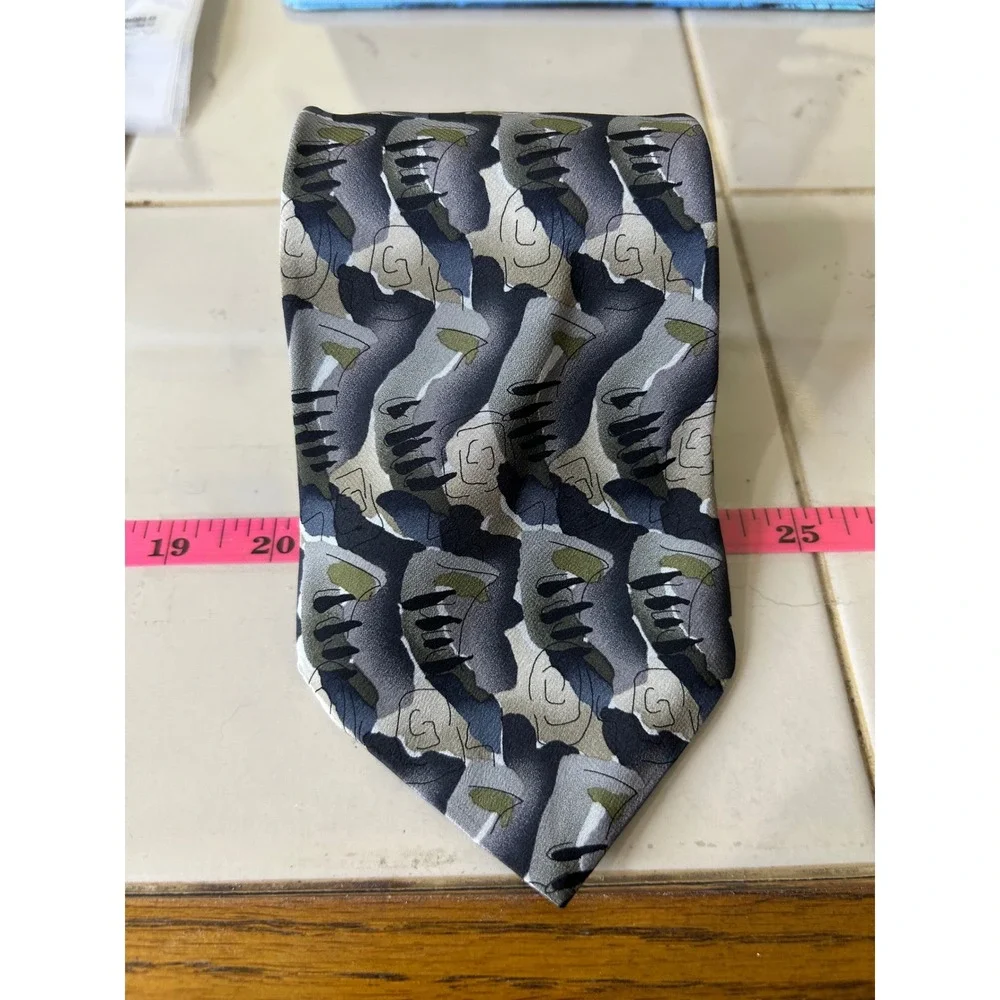 J. Garcia Men Silk Tie Courtyard Performance Collection 15 Abstract Grey 1996
